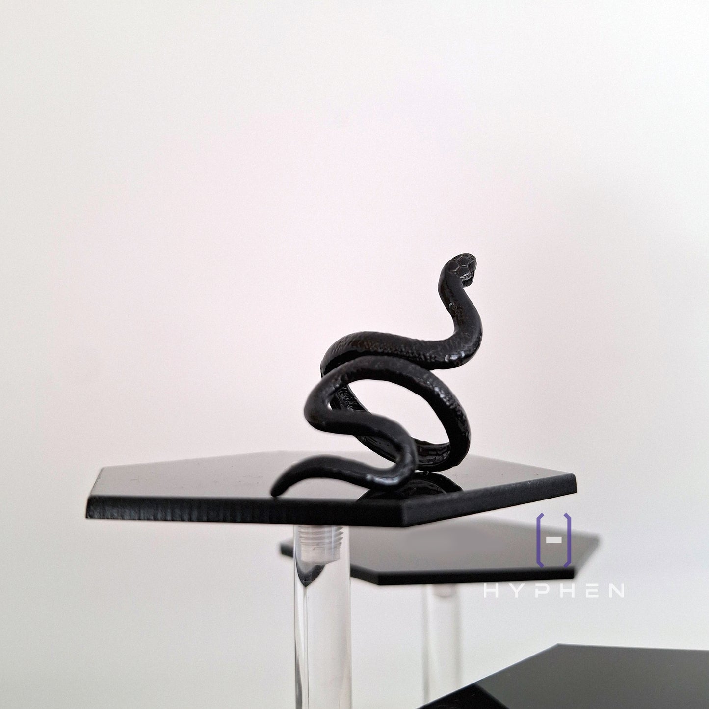 The Venomous Serpent Ring