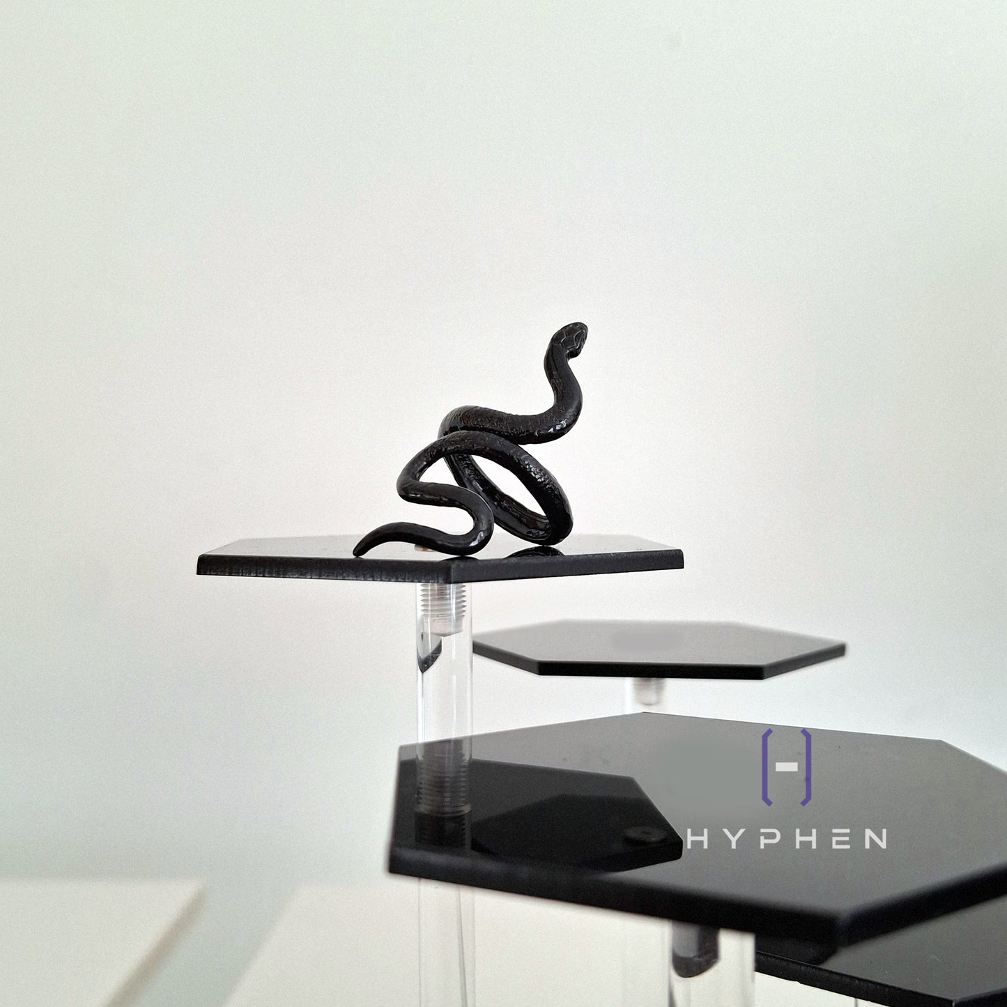 The Venomous Serpent Ring