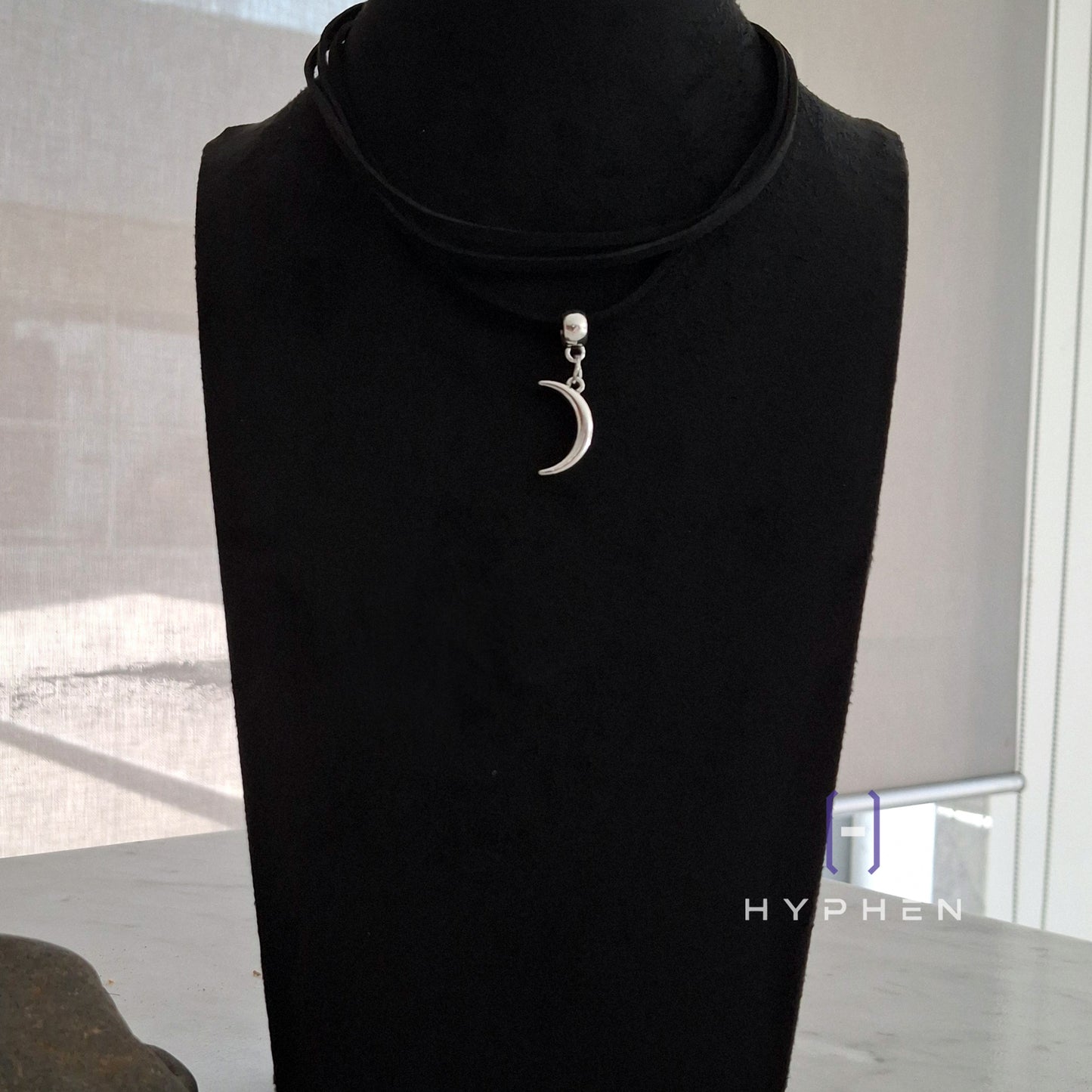 The Lunar Choker