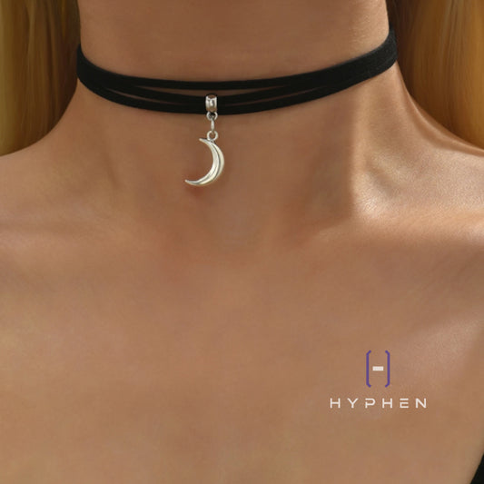The Lunar Choker