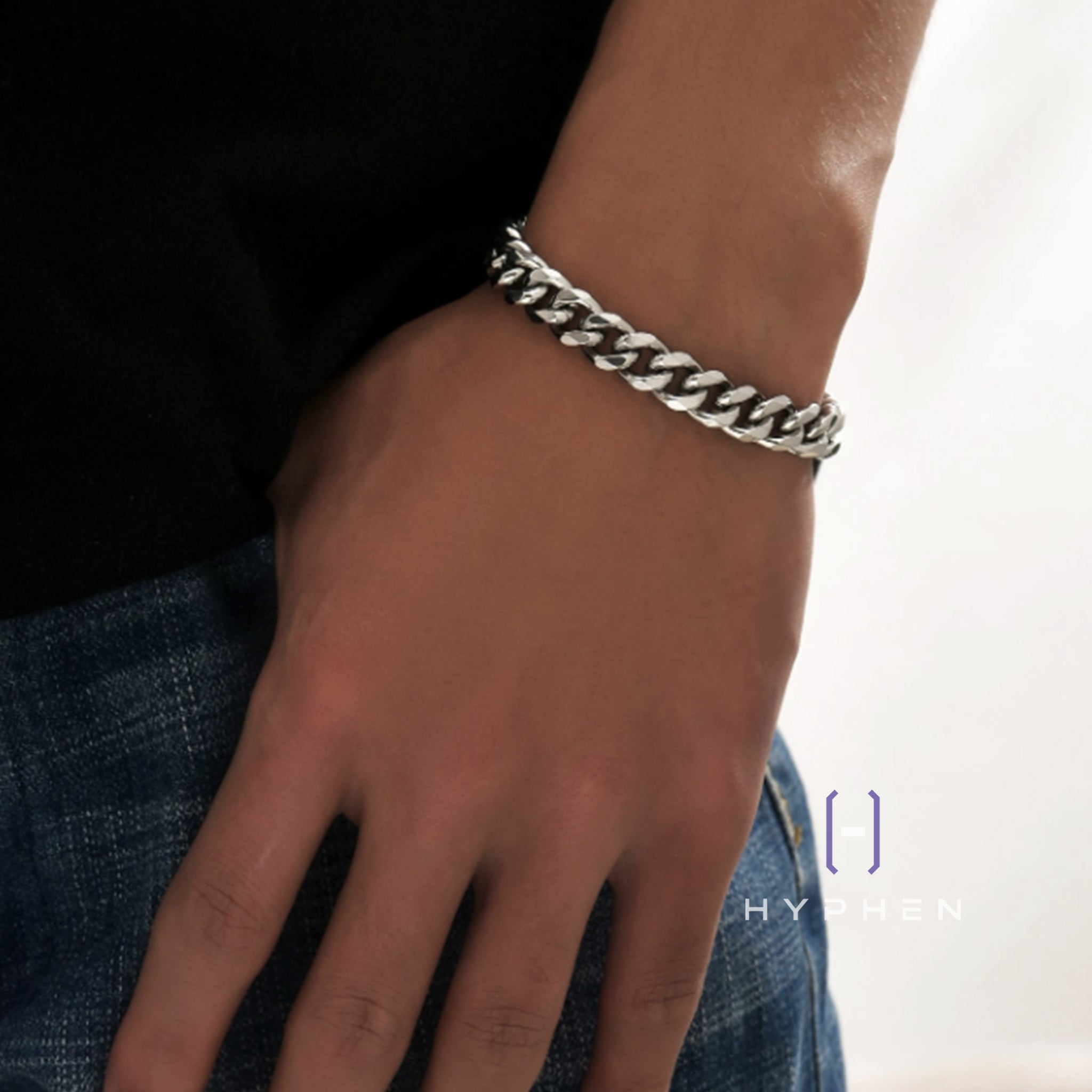 Simple & Bold Bracelet